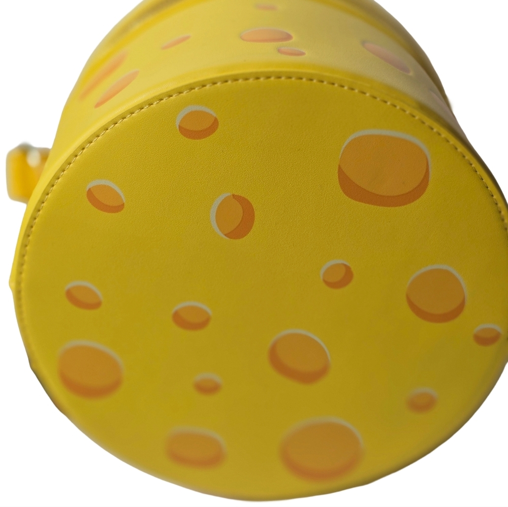 Loungefly Disney Pixar Ratatouille Remy Cheese Crossbody Bag NWT - Picture 6 of 7